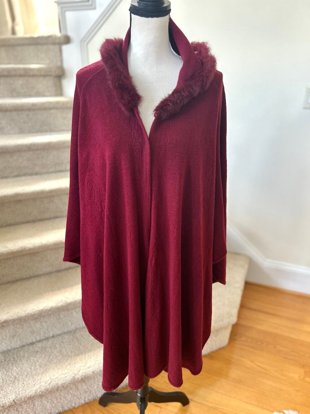 Unbranded Faux Fur Trim Burgundy Red Floral Print Shawl Hooded Cape